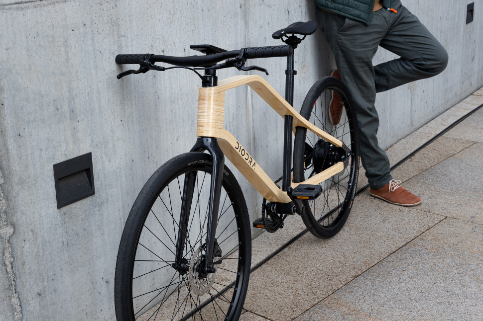 The Diodra S3 e-bike is made from bamboo and uses an all-in-one hub motor  and battery | electric bike reviews, buying advice and news - ebiketips