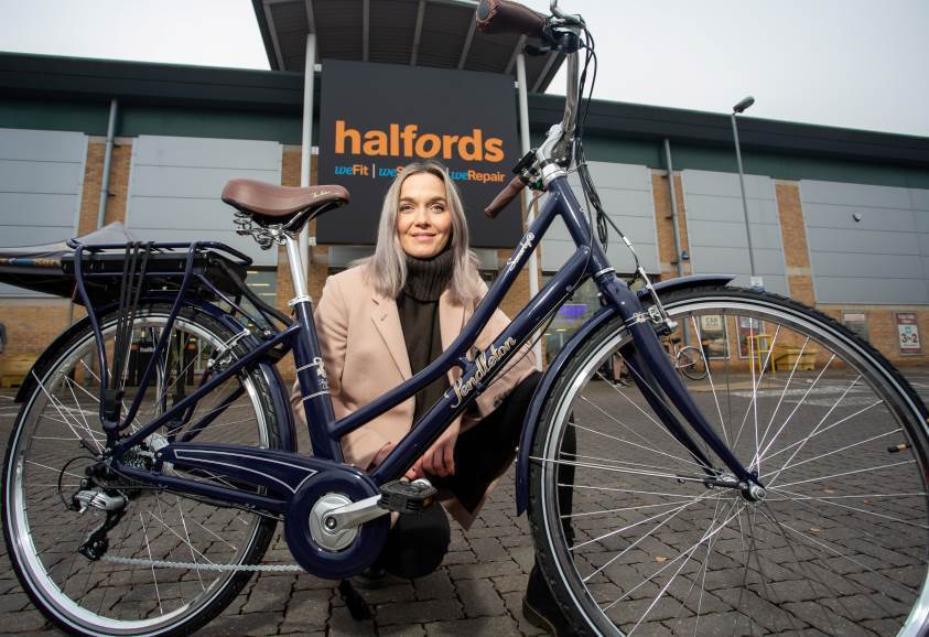 halfords pedal bikes