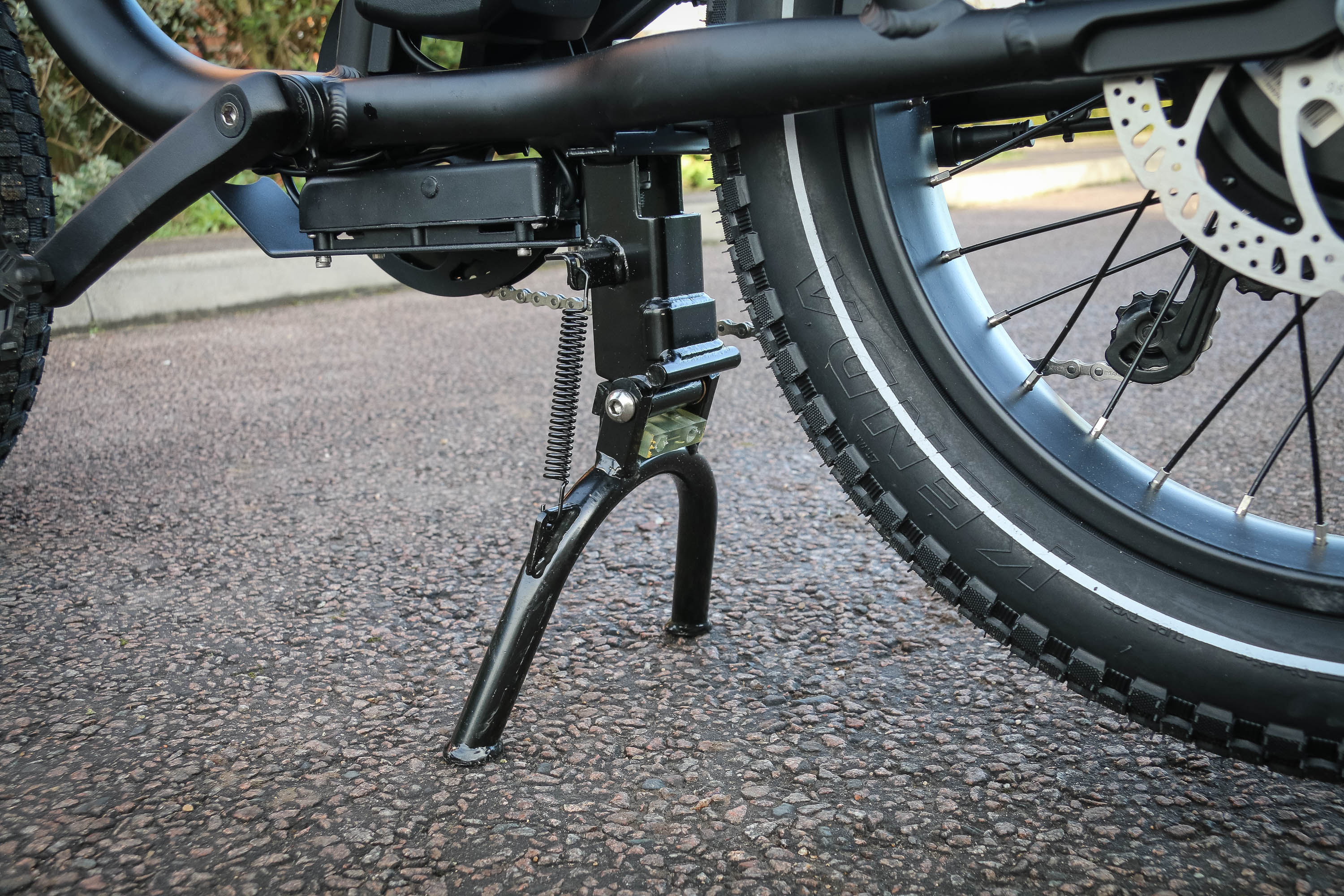 radrunner kickstand